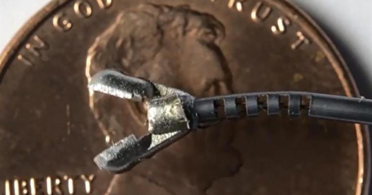 Needlescopic surgery given dexterity by tiny mechanical wrist